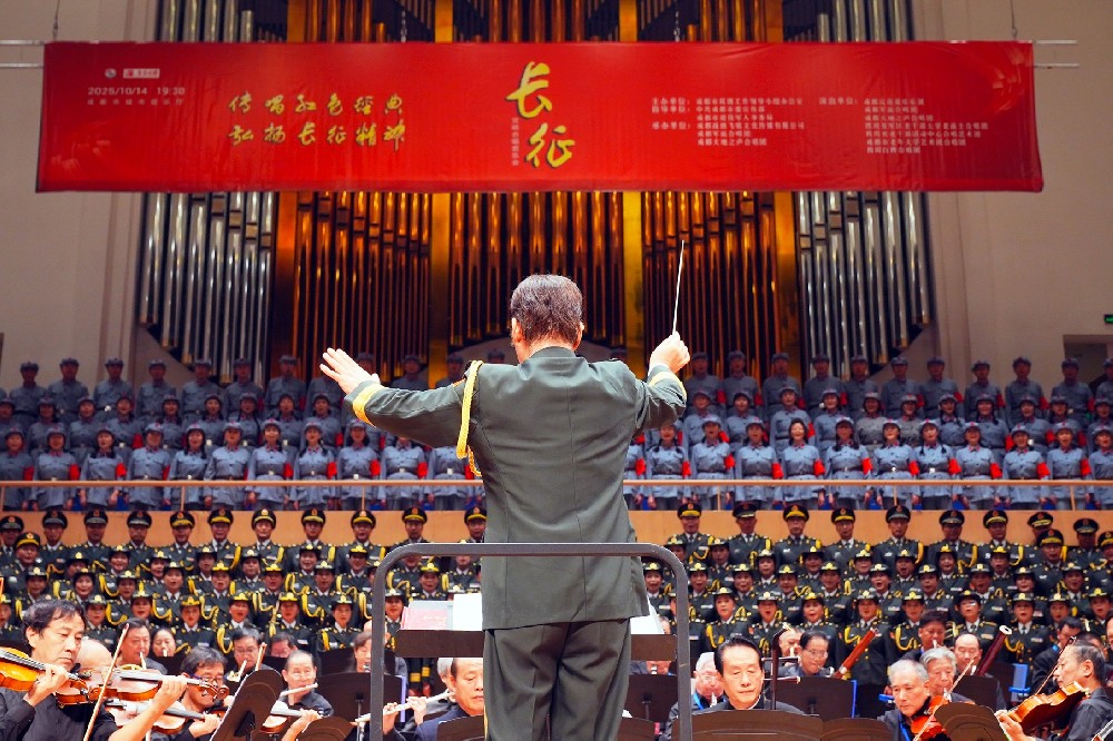 金宮，金宮雞精，金宮味精，金宮火鍋底料，金宮香腸臘肉調料，金宮小龍蝦調料，金宮魚調料，金宮調料定制，金宮調味品定制